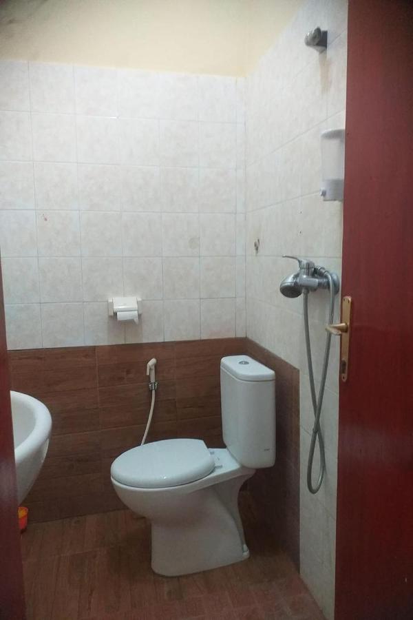 Nushe Hostel Batununggul Екстериор снимка